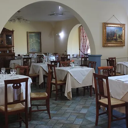 منزل ريفي Agriturismo Masseria I Risi سانت أوْفيمِيا لاميتْسْيا