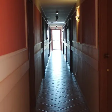 Agriturismo Masseria I Risi * سانت أوْفيمِيا لاميتْسْيا