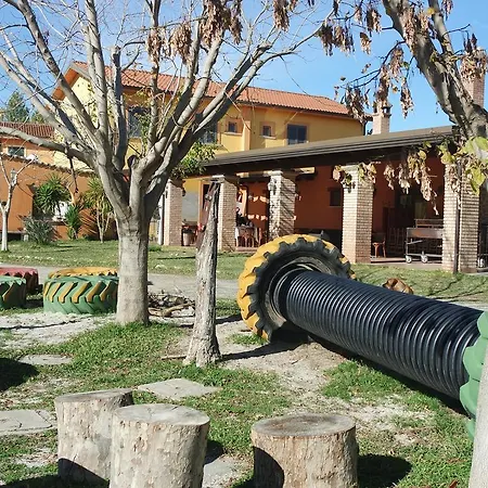Agriturismo Masseria I Risi * سانت أوْفيمِيا لاميتْسْيا