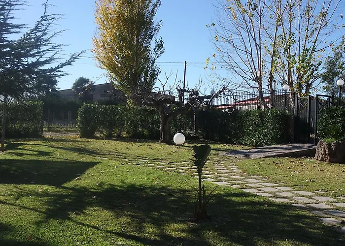 乡村民宿 阿格利特玛瑟利亚里斯酒店 *