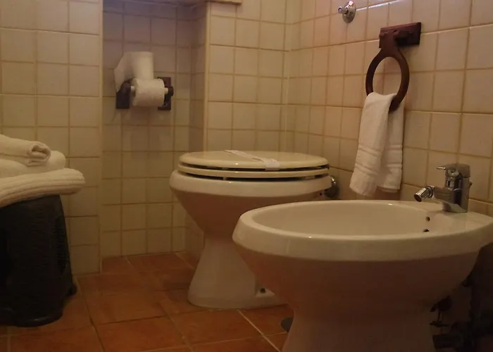 乡村民宿 阿格利特玛瑟利亚里斯酒店 圣欧费米亚拉默齐亚