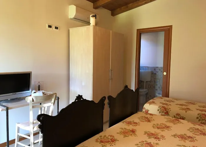 乡村民宿 阿格利特玛瑟利亚里斯酒店 *